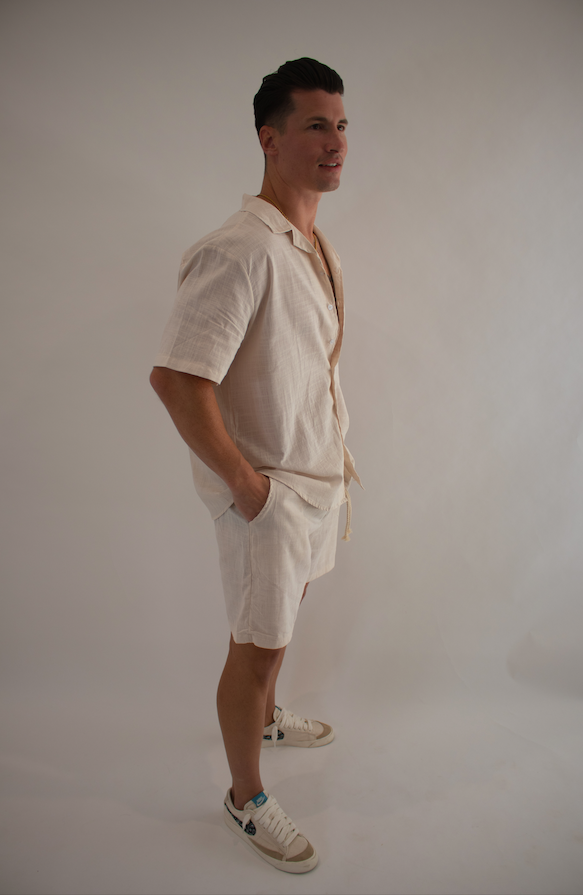 MENS BUTTON UP SHIRT CREAM